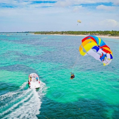 Aventura en Parasailing