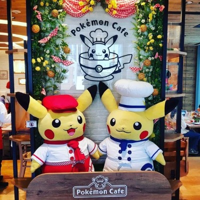 Cena en Pokemon Cafe