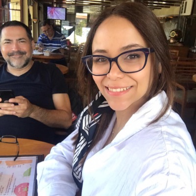 02 / 04 / 2017 | NUESTRA PRIMERA CITA | Domingo a la hora de almuerzo en el restaurant Quitral en Lastarria. La primera salida de muchas!